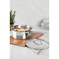 Panela Professional em Aço Inox Fundo Triplo com Tampa Plana Detalhe Satinado 20 cm 2,9 L